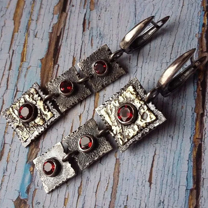 New Vintage Red Crystal Stone Dangle Earrings For Women Tribal Cross Design Oval Antique Metal Statement Earrings Jewelry