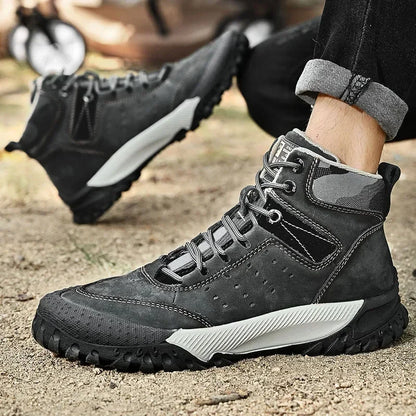 Men Shoes New Cow Leather High Tops Sport Hiking Shoes Outdoor Sneakers Skidproof Cow Leather Climbing Boots