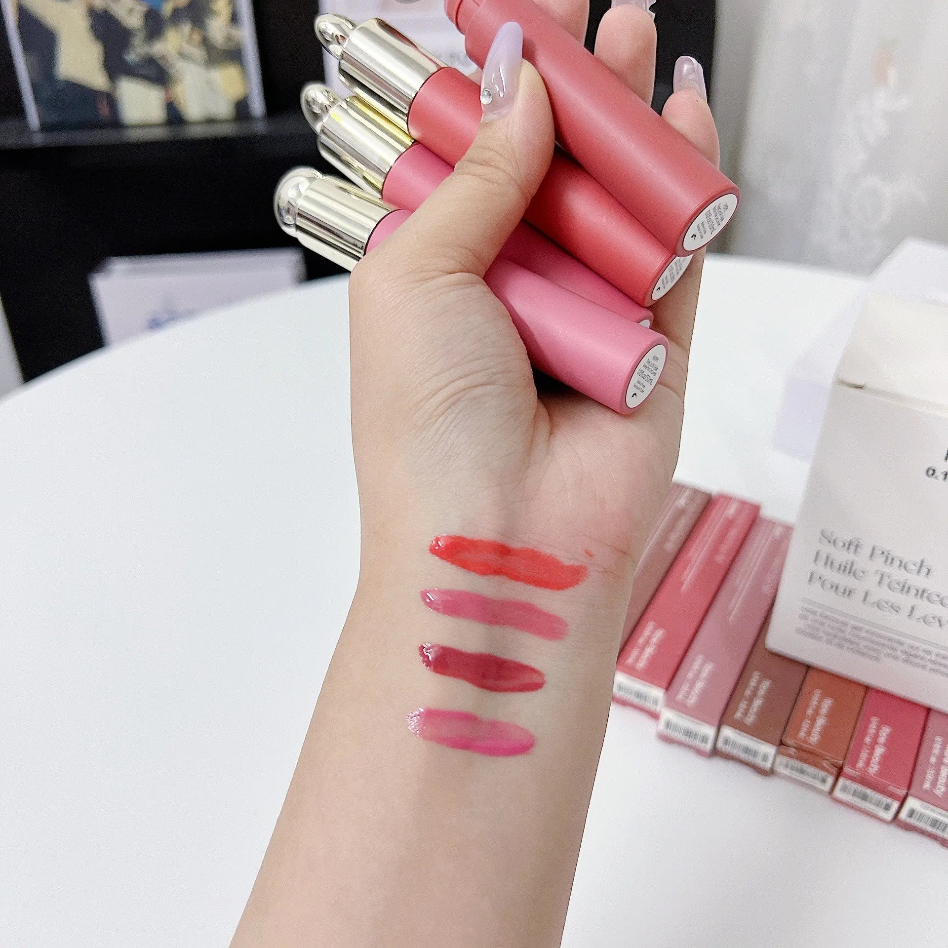 Rare Beauty New Smooth Liquid Lip Gloss Hydrating Moisturizing Lasting Natural Bright Lightweight Nutrient Repair Tinted...