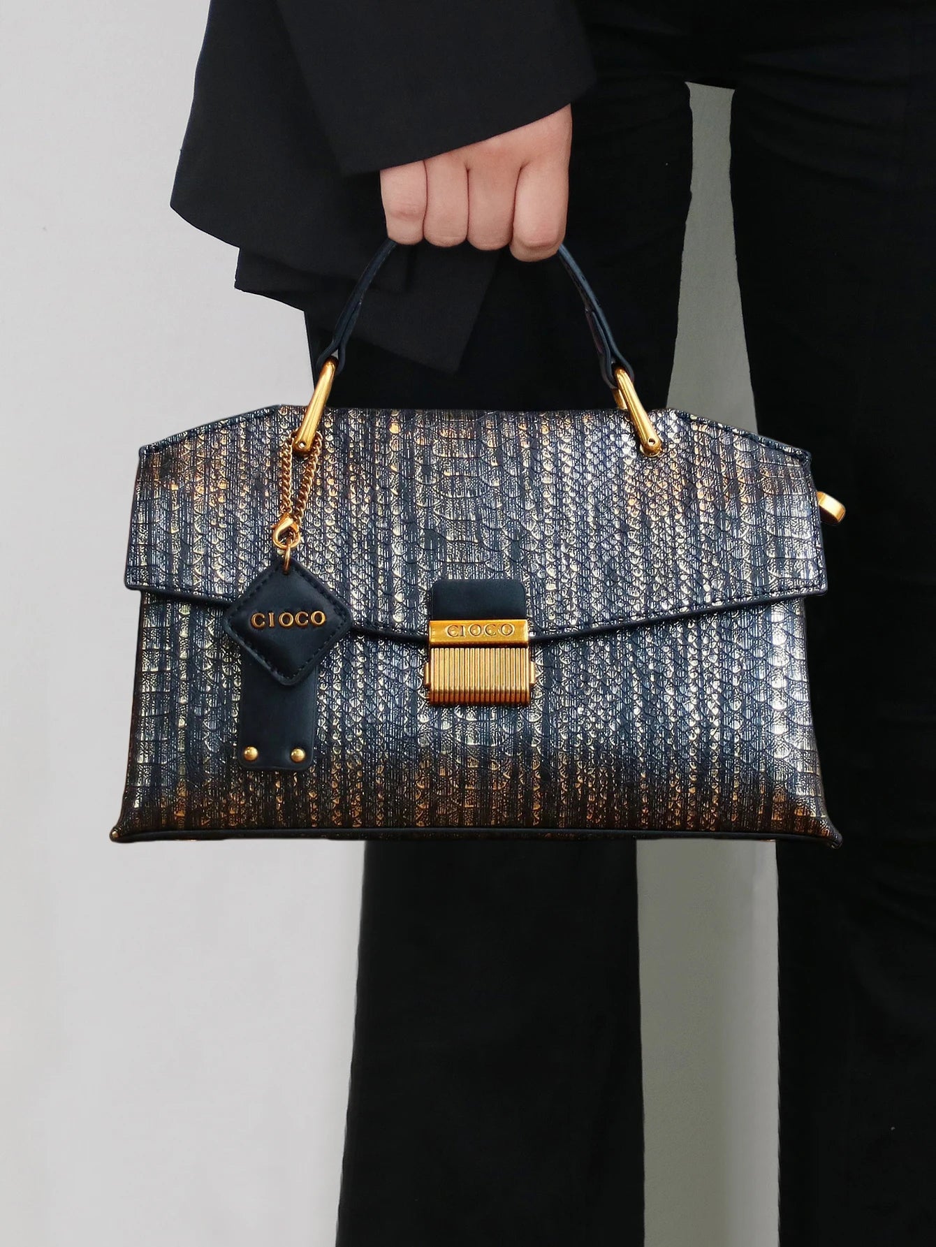 2026 New Retro Blue Snake-Shaped High-Grade Handbag Fashion Luxury Handbag Lightweight Large-Capacity One-Shoulder...