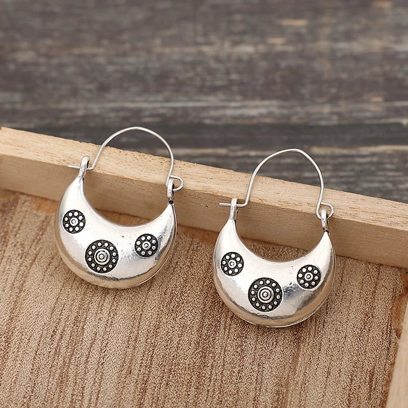 Vintage Silver Color Geometry Hoop Earrings for Women Ethnic Metal Carving Round Spiral Earrings Jewelry