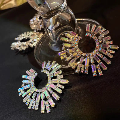 Luxury Exaggerated Crystal Earrings Large Circle Flower Shiny Rhinestone Stud Earrings for Women 2023 Trendy Fashion...