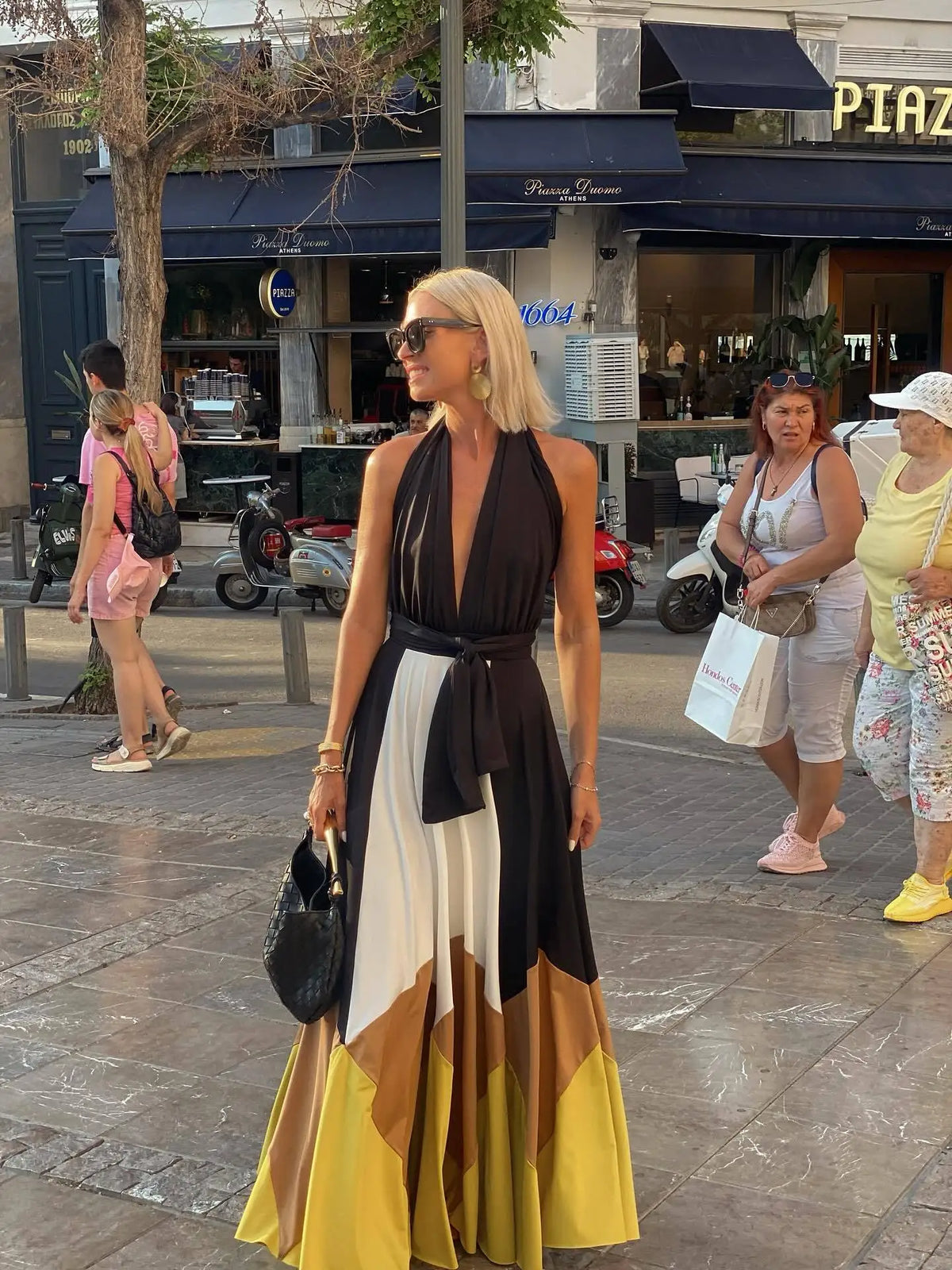 Sexy Halterneck Sleeveless Dress For Women Fashionable Summer Color-blocked Waistless Backless Loose Casual Dresses For...