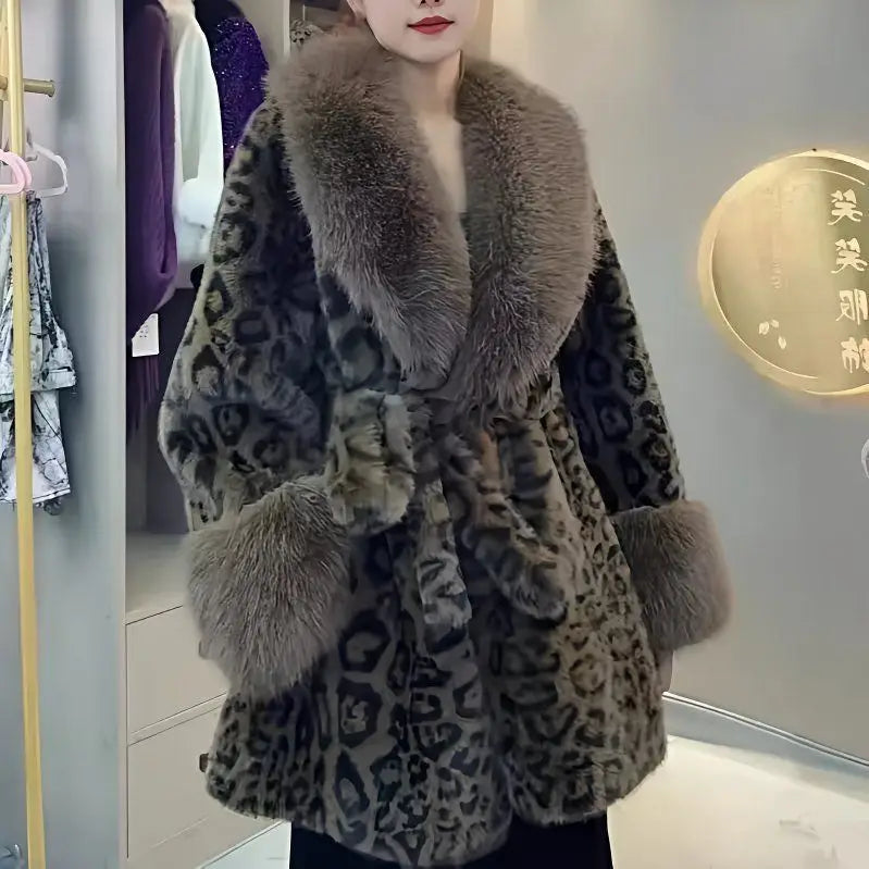Autumn Winter New 2025 Fur Collar Fox Fur Jacket Women's Overcoat Tight Waist Thickened Warm Parka Loose Chic Fur Jacke
