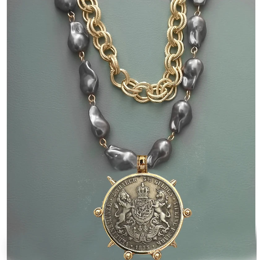 2025 chunky layer Jewelry Luxurious imitation grey pearl exaggerate coin charm pendant Clasps Carabiner Necklace...