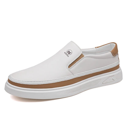 New Trend Leather Mens Casual Shoes Summer Male Loafers Driving Moccasins Male Comfortable Light Slip on Flats Simple Boat Shoes