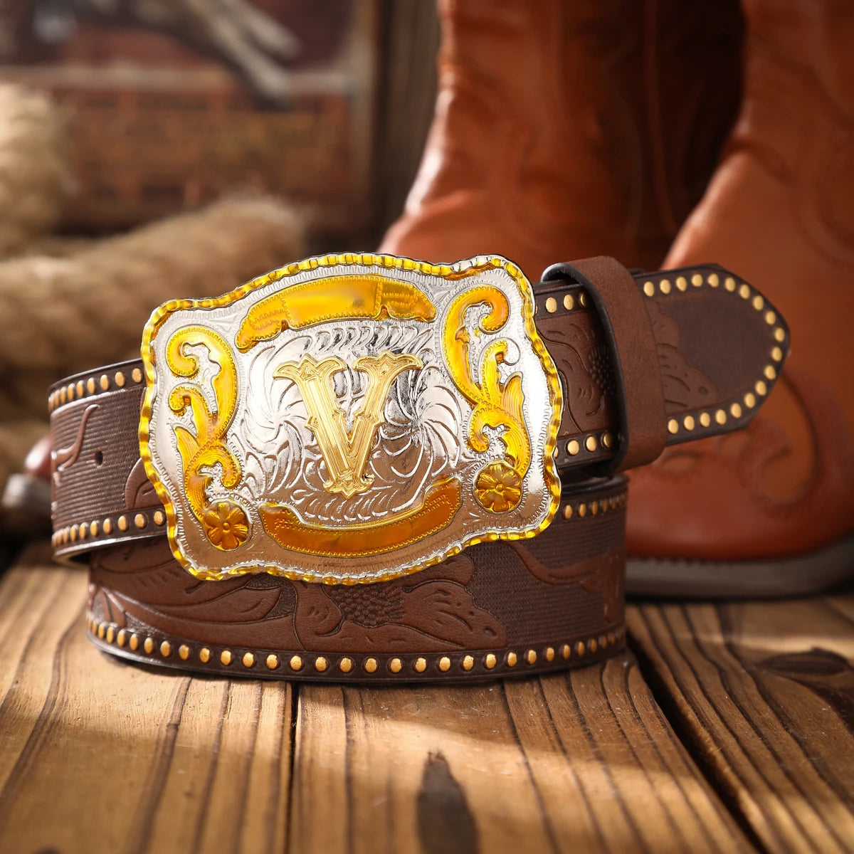 A men's and women's casual retro belt Western style! PU leather belt with metal buckle, suitable for daily work wear