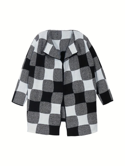 Plus Size Autumn and Winter New Women Black and White Colour Block Pattern Flip Lapel Cardigan Fashion Jacket