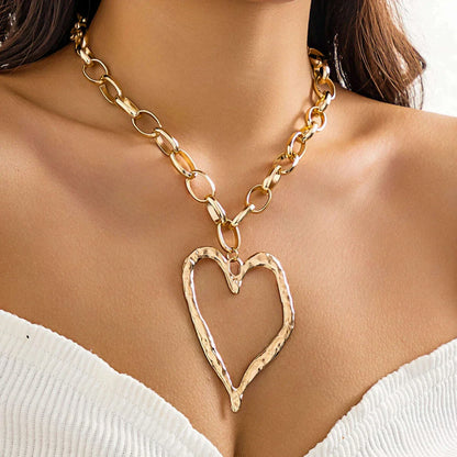 Thick Chains with Big Hollow Heart Pendant Necklaces for Women Trendy Exaggerated Large Accessories on Neck 2023 Fashion Jewelry