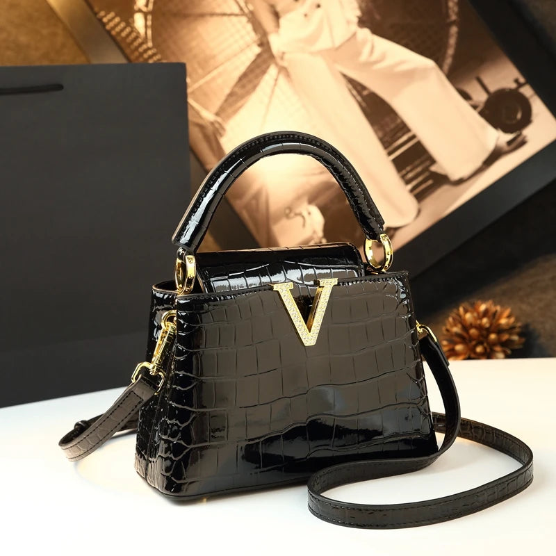 2025 New Crocodile Pattern Leather Women Handbags Luxury Fashion Small Shoulder Messenger Bag Portable Crossbody Shell...