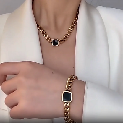 Fashion Jewelry Personalized and Exaggerated Titanium Steel Thick Chain Necklace Versatile Black Square Pendant For Women