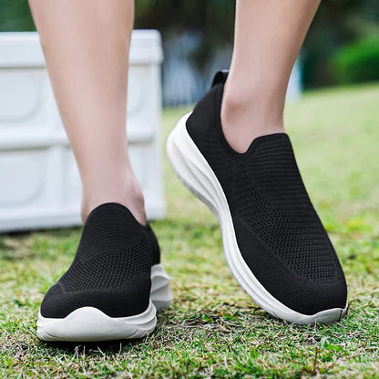 Men's Vulcanized Shoes Fashion Breathable Outdoor Mesh Casual Sneakers Lightweight Comfortable Men Tenis Masculino Walking Shoes