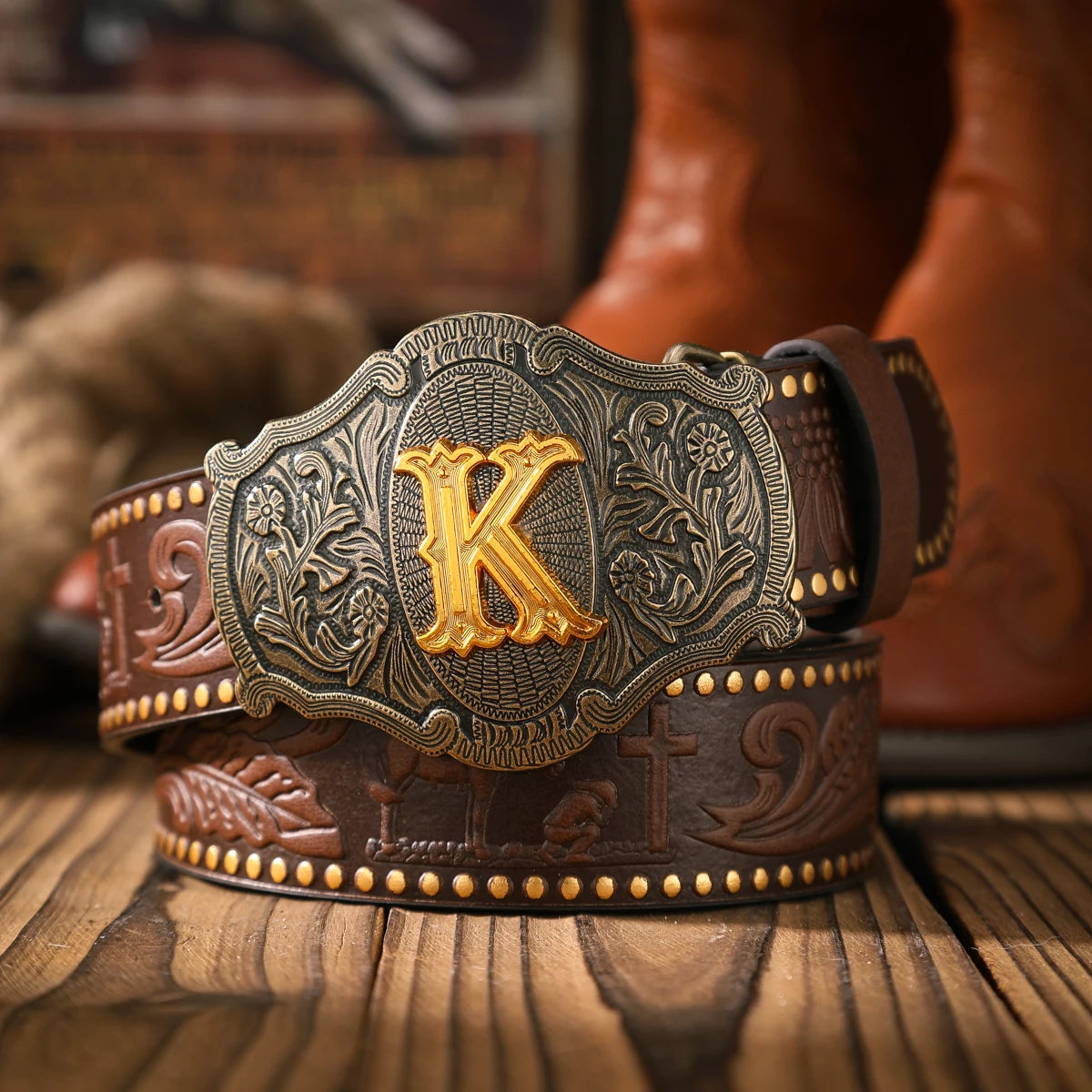 A casual and retro belt, a waist accessory for Western-style clothing, metal buckle, PU belt, suitable for both men and...