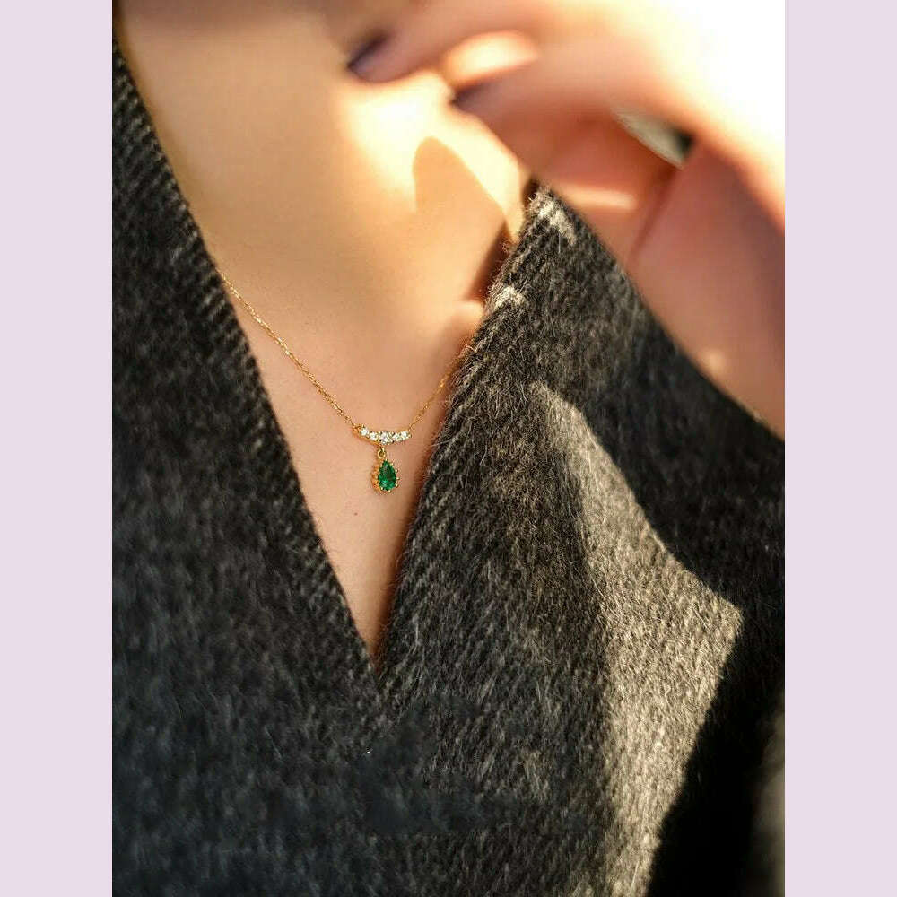 CCFJOYAS 925 Sterling Silver Emerald Water Drop shaped Pendant Necklace for Women Retro Light Luxury Clavicle Chain Best Gift