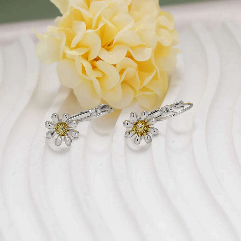 Elegant Daisy Drop Earrings, Valentine's Day Gift, Party Accessory Anniversary Party, Jewelry, Niche Style Hot List, Bestselling