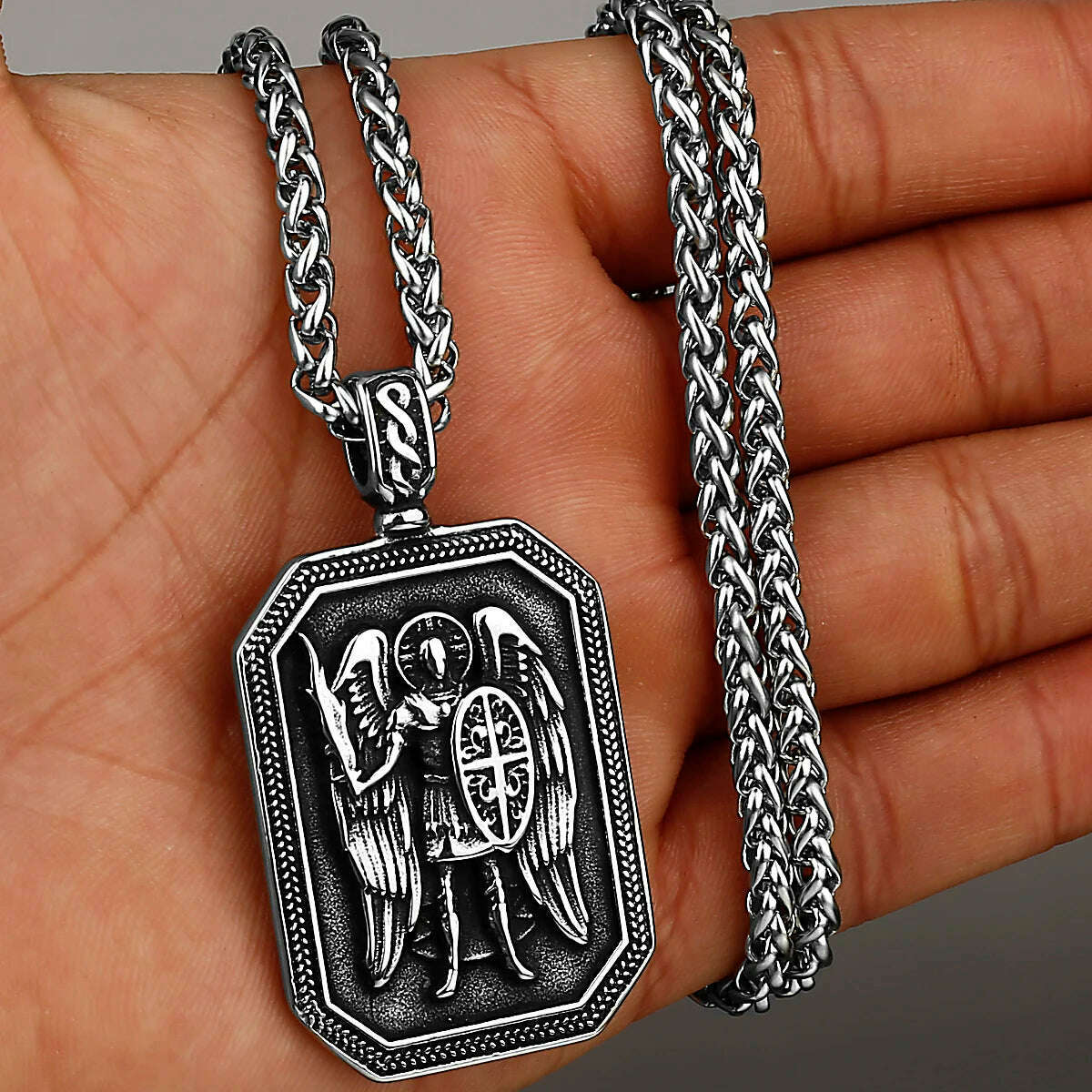 Gold Archangel Michael Cross Shield Prayer Tag Titanium Stainless Steel Pendant Men&#39;s Amulet Necklace Pendant Gift Wholesale