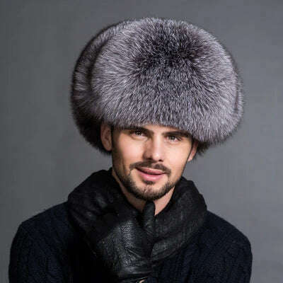 Hot high-end luxury fur hat Men's fox fur hat Lei Feng cap ear cap fur necessary hat Real fur hat 100% Sheepskin top fox hat