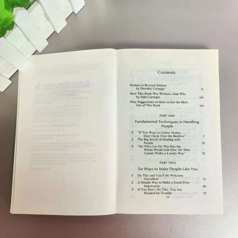 How To Win Friends & Influence People By Dale Carnegie Interpersonal Communication Skills Self-improvement Reading Book