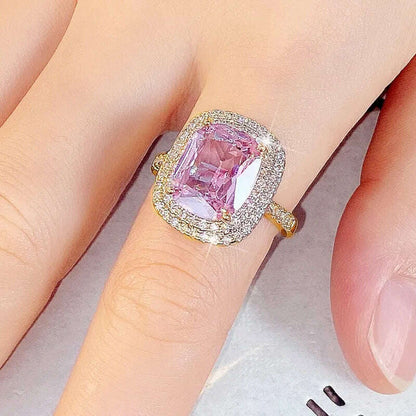 Huitan Gorgeous Cubic Zirconia Women Rings Pink/White/Yellow CZ Temperament Elegant Lady's Jewelry for Wedding Anniversary Party
