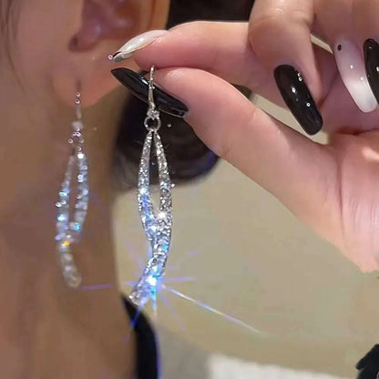 New Crystal Drop Earrings with Bling Bling Cubic Zirconia Temperament Women Earrings High Quality Silver Color Trendy Jewelry