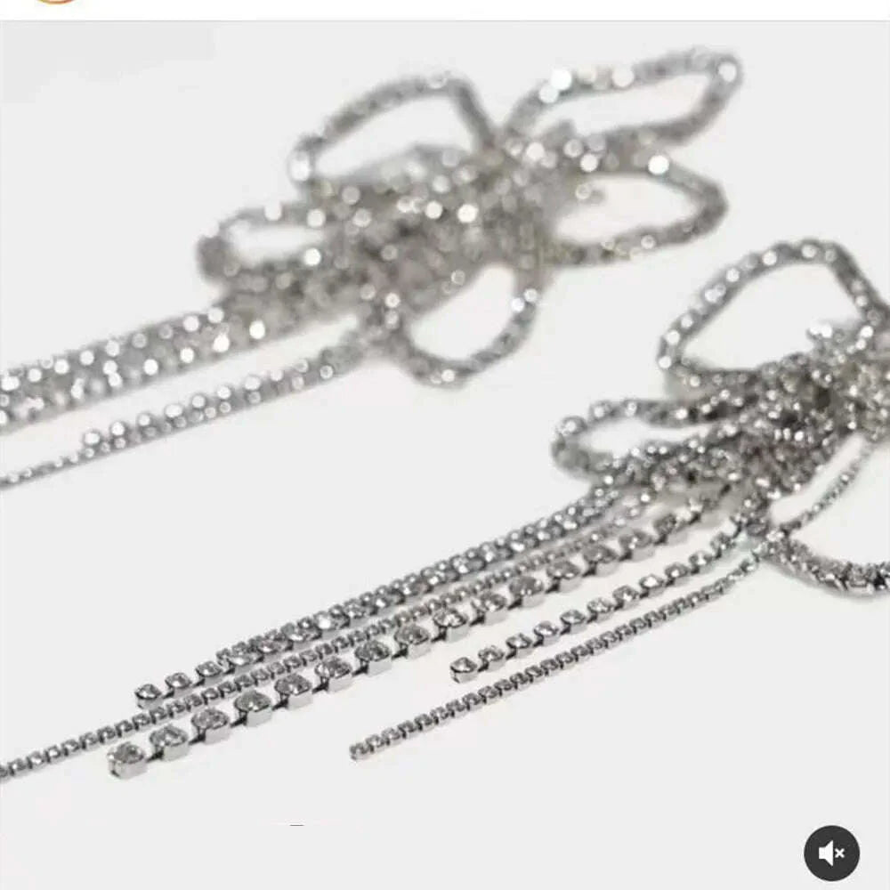 Novelly Rhinestone Geometric Large Flower Shape Stud Drop Earrings for Women Luxury Crystal Long Tassel Wedding Dangle Earrings