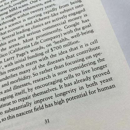 The 100-Year Life Living and Working in An Age of Longevity Inspirational Fiction Paperback in English