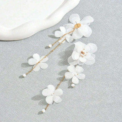 White Fabric Flower Drop Earrings For Women Gold Plating Chain Long Tassel Faceted Acrylic Beads Dangle Earrings Trendy Jewelry