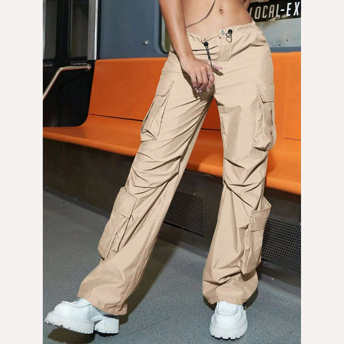 Women Cargo Pants 2023 Fashion Vintage Street Vibe Flap Pocket Drawstring Ruched Parachute Trousers High Waist Streetwear